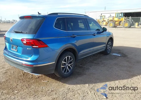 2020 Volkswagen Tiguan 2.0T Se/2.0T Se R-Line Black/2.0T Sel из США, поврежденный, VIN 3VV2B7AX0LM137367